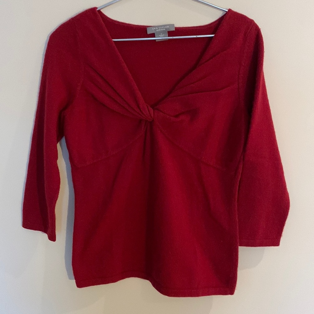 Ann Taylor 100% cashmere sweater